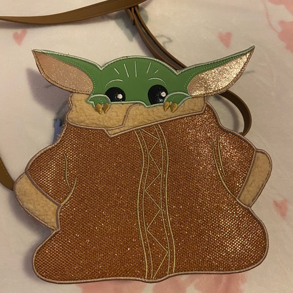 Baby yoda Danielle Nicole